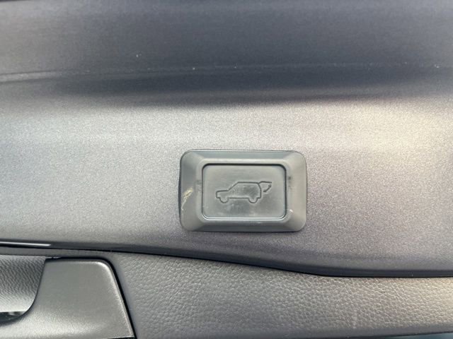 Used 2020 Toyota RAV4 XSE image 29