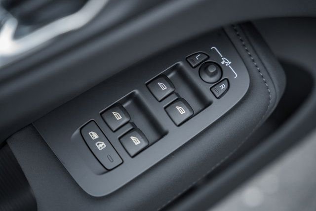 New 2026 Volvo XC60 B5 Plus w/ Protection Package Premier image 37