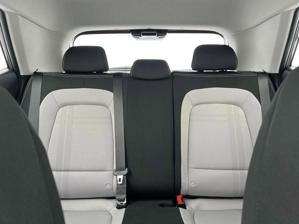 New 2025 Hyundai Venue SEL image 15