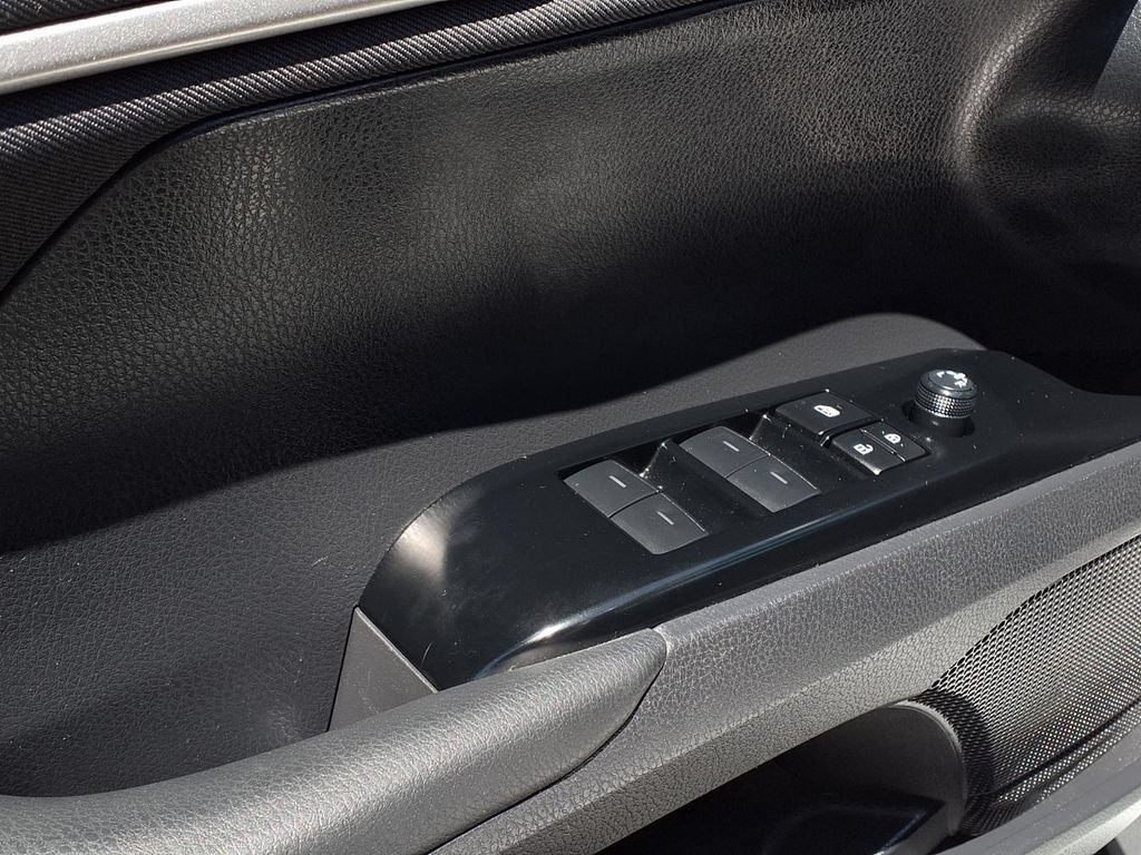Used 2025 Toyota Camry LE FWD image 21