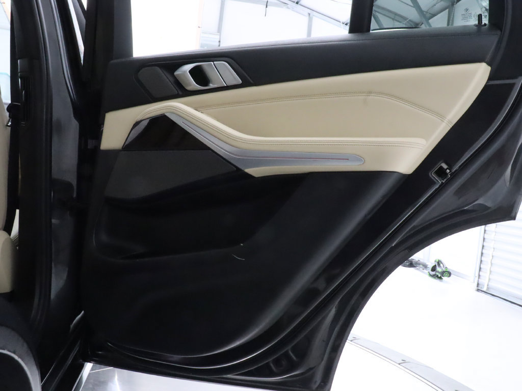 Used 2021 BMW X5 sDrive40i w/ Premium Package RWD image 38