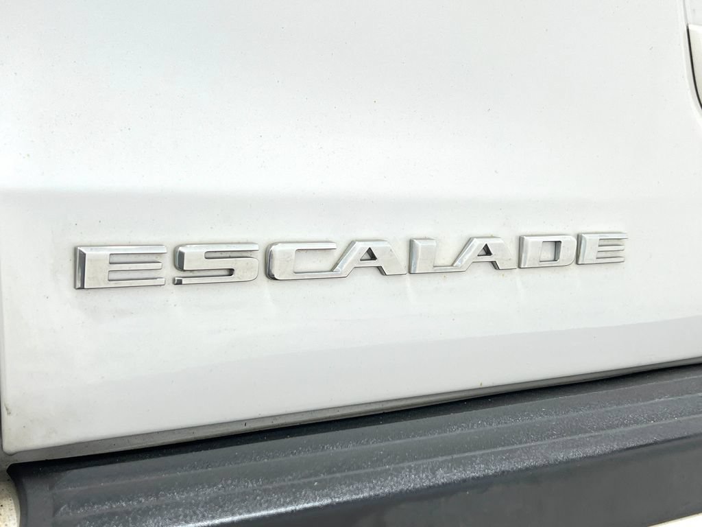 Used 2017 Cadillac Escalade Luxury AWD/4WD image 41