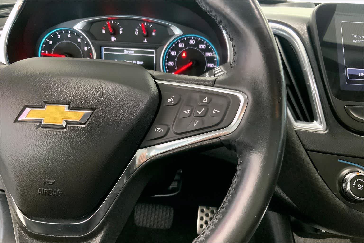Used 2017 Chevrolet Malibu LT FWD image 23