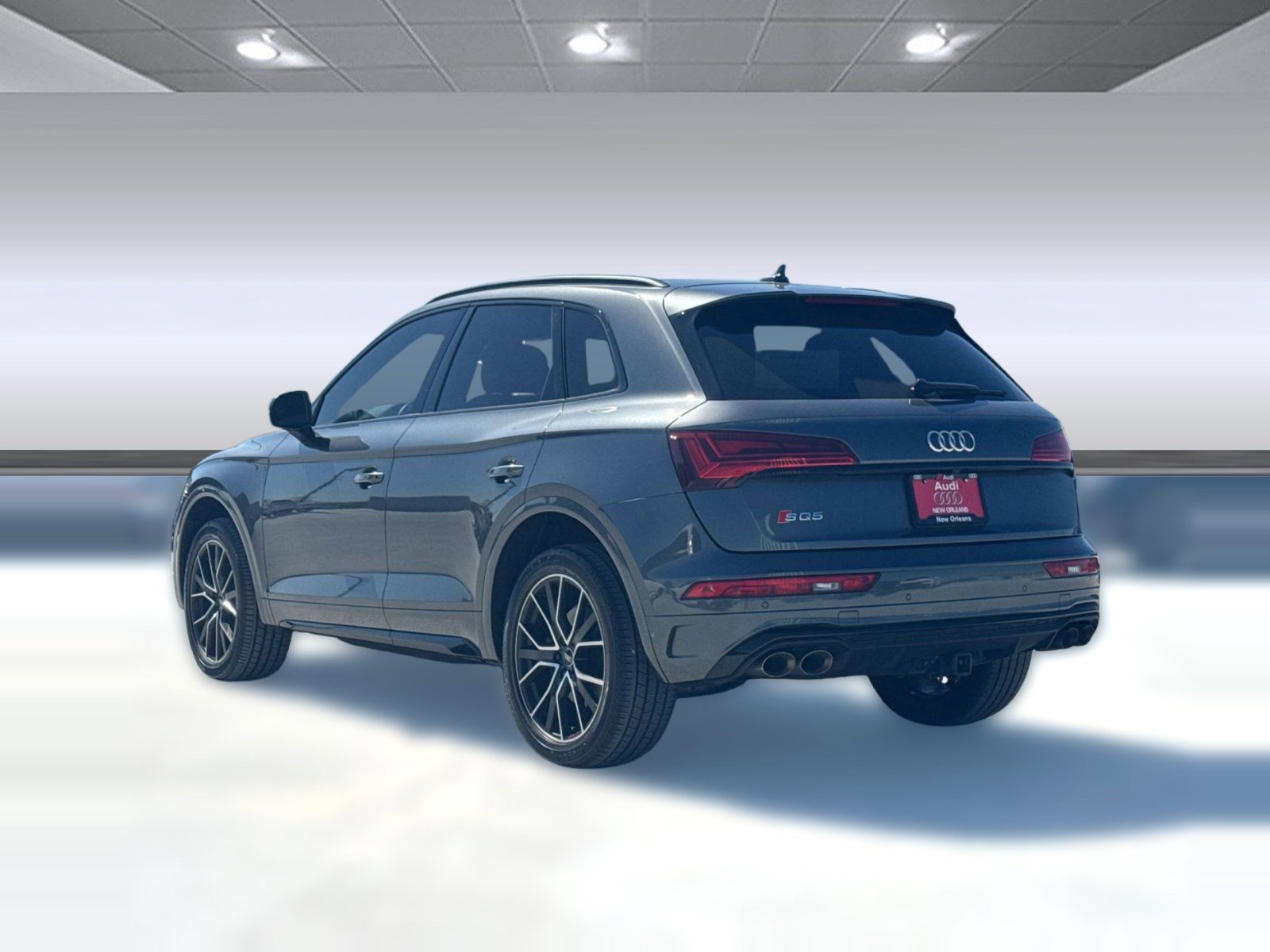 Certified 2023 Audi SQ5 Premium Plus w/ Premium Plus Package image 3