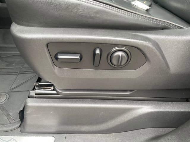 Used 2020 Chevrolet Silverado 1500 High Country w/ Technology Package image 42