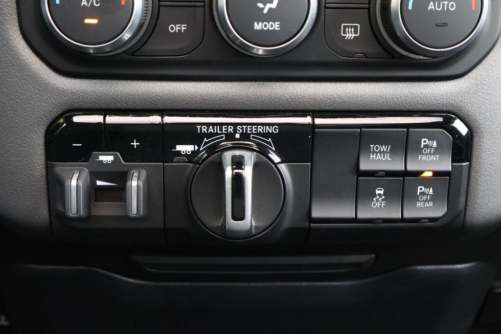 Used 2022 RAM 1500 Big Horn AWD/4WD image 21