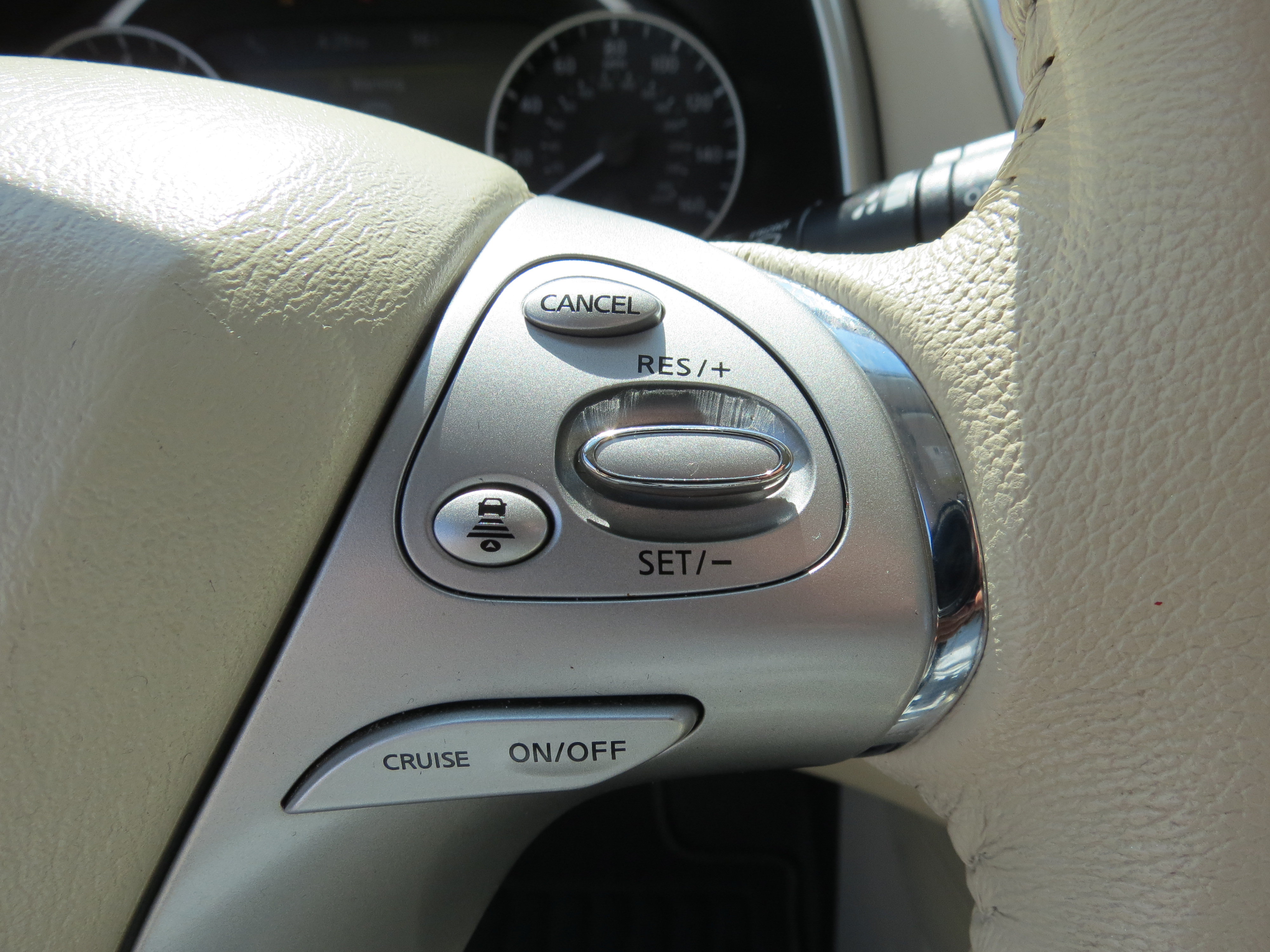 Used 2016 Nissan Murano SL w/ SL Technology Package FWD image 15