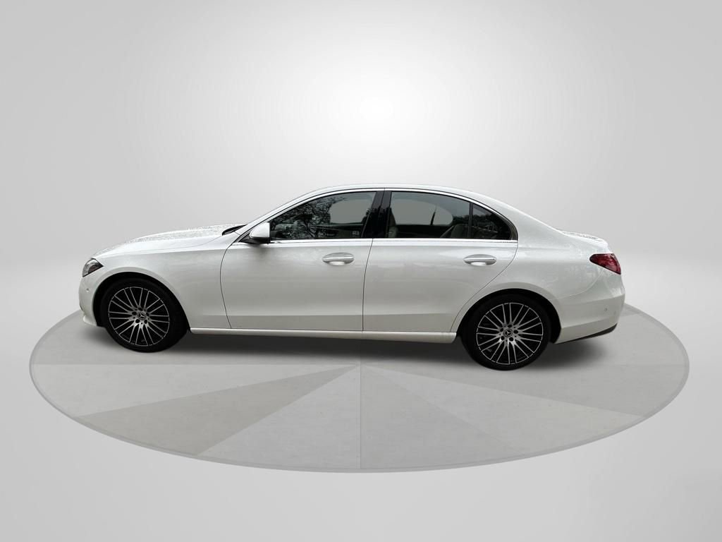 Used 2025 Mercedes-Benz C 300 4MATIC Sedan image 4