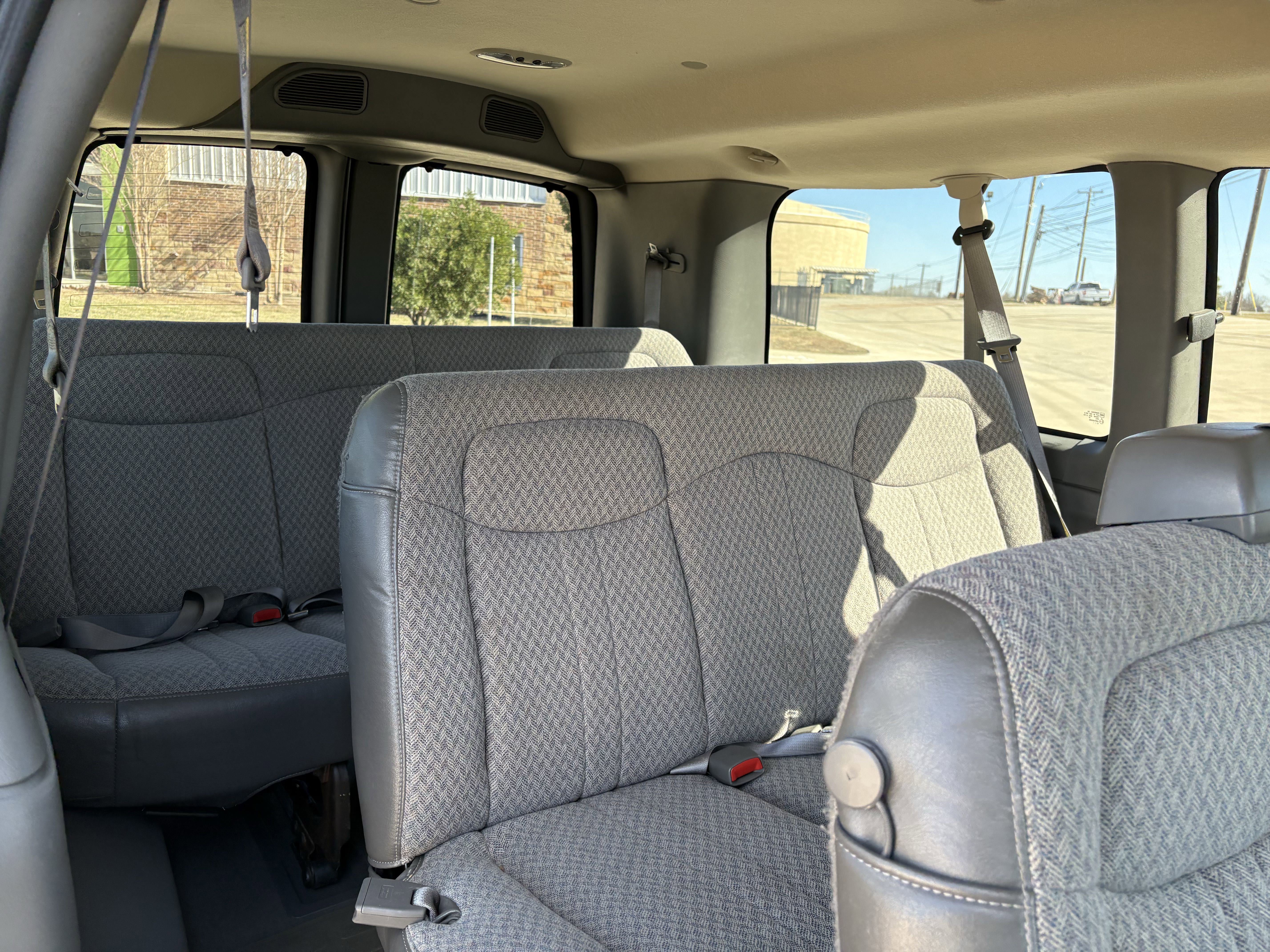 Used 2006 Chevrolet Express 3500 3500 w/ LT Preferred Equipment Group image 10