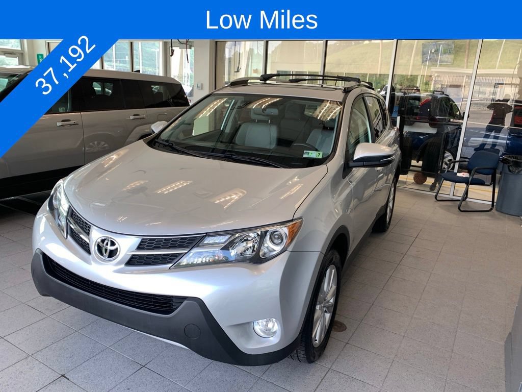 Used 2015 Toyota RAV4 Limited w/ Four Season Floor Mat Package AWD/4WD image 2
