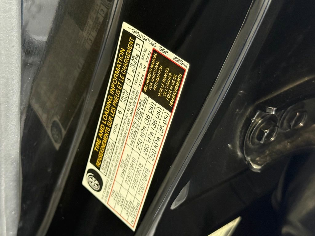 Used 2017 Nissan Titan S image 31