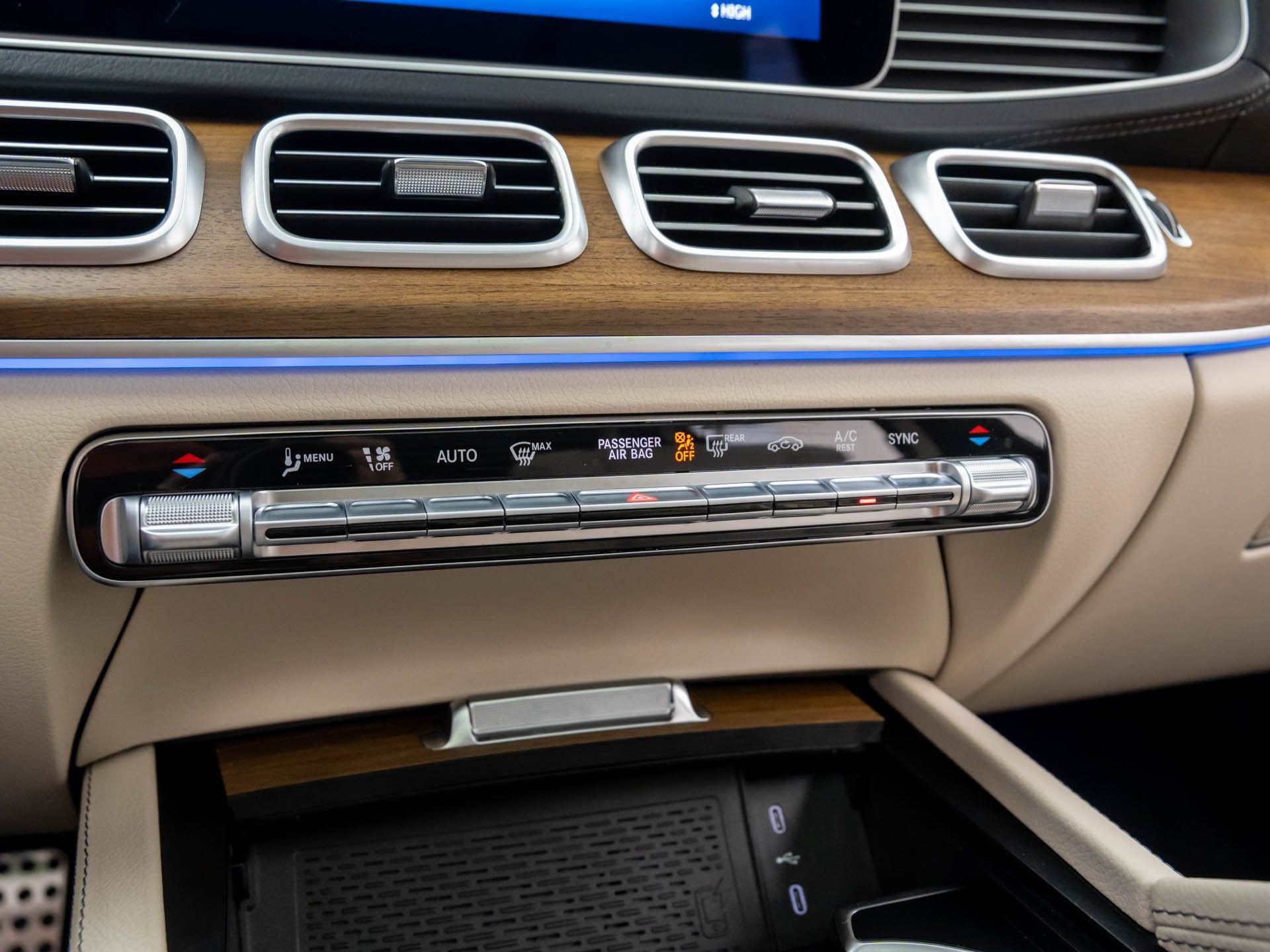 Used 2025 Mercedes-Benz GLS 450 4MATIC image 27