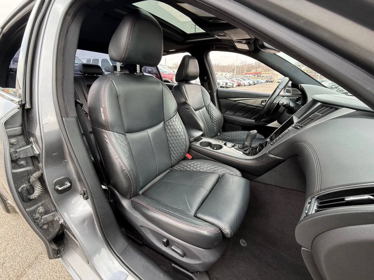 Used 2018 INFINITI Q50 Red Sport 400 w/ Sensory Package (Sport) AWD/4WD image 15