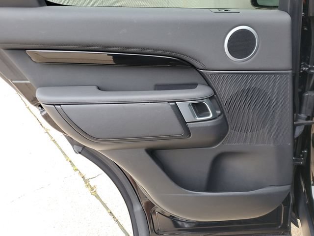 Used 2024 Land Rover Discovery S AWD/4WD image 13