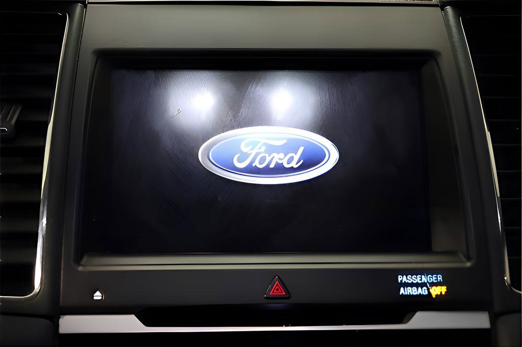 Used 2019 Ford Taurus Limited FWD image 12