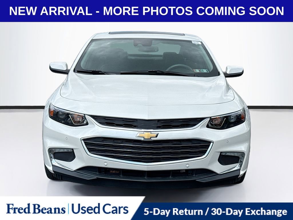 Used 2017 Chevrolet Malibu Premier w/ Premier Sun and Wheel Package FWD image 2
