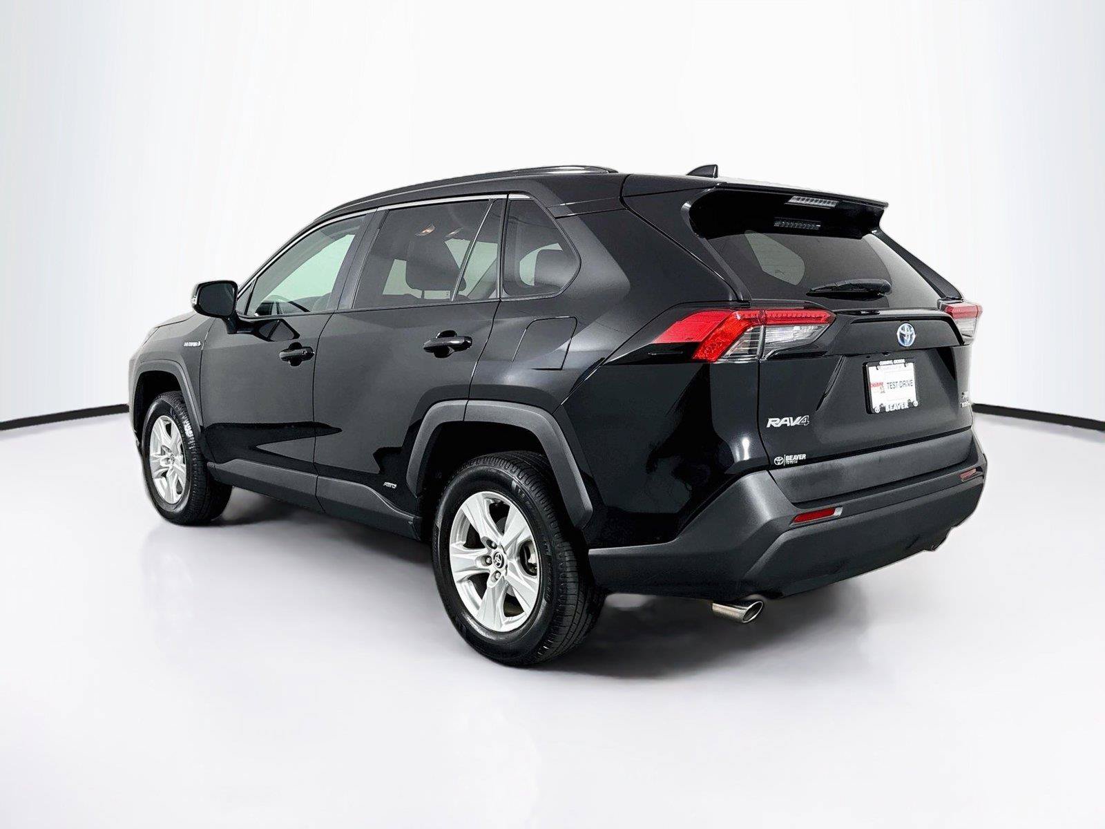 Certified 2021 Toyota RAV4 XLE AWD/4WD image 11