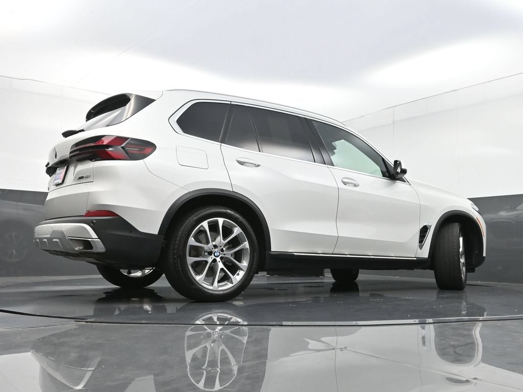 Used 2024 BMW X5 xDrive40i w/ Premium Package AWD/4WD image 33