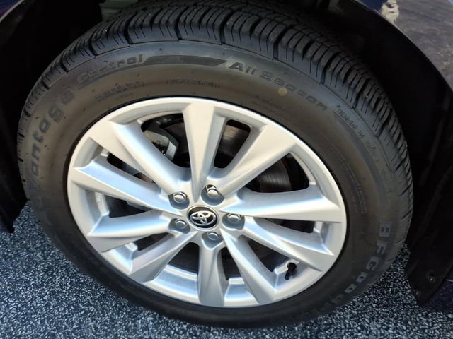 Used 2024 Toyota Corolla XLE image 8