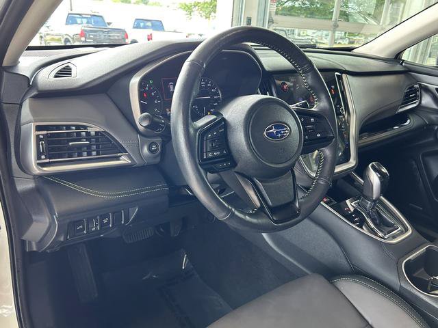 Used 2025 Subaru Outback Onyx Edition AWD/4WD image 17