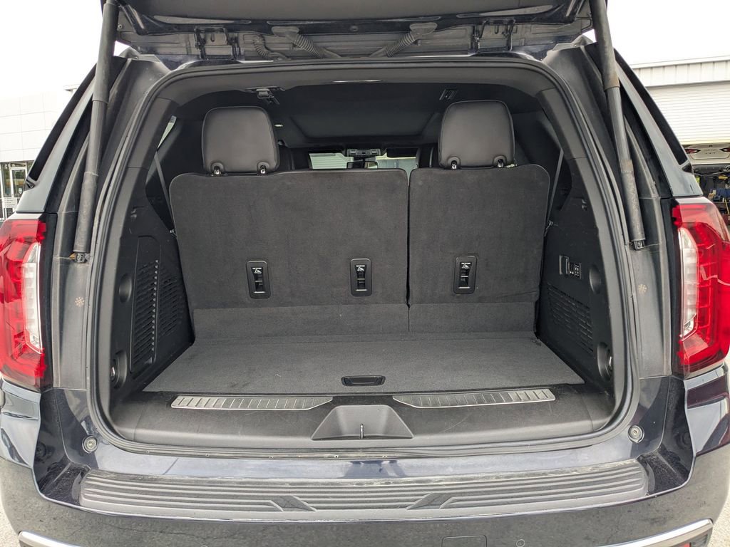Used 2023 GMC Yukon Denali image 12