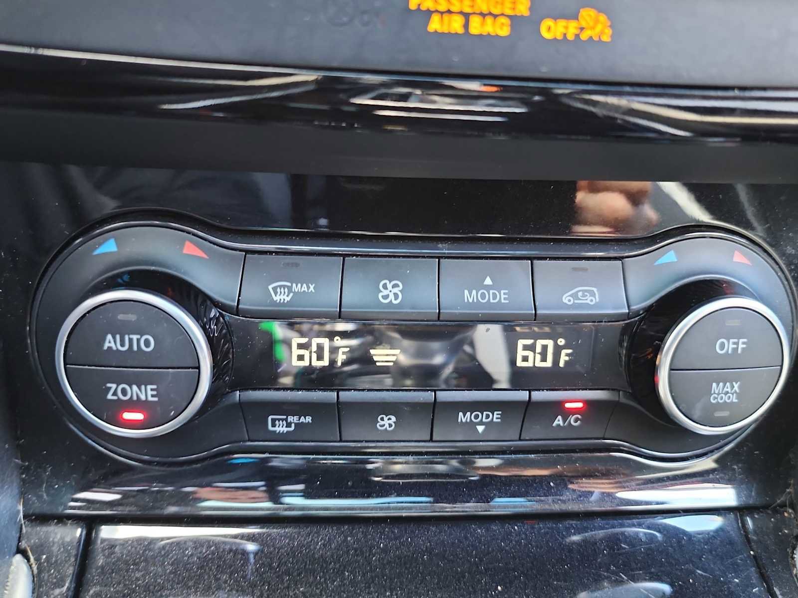 Used 2017 INFINITI QX30 Sport FWD image 20