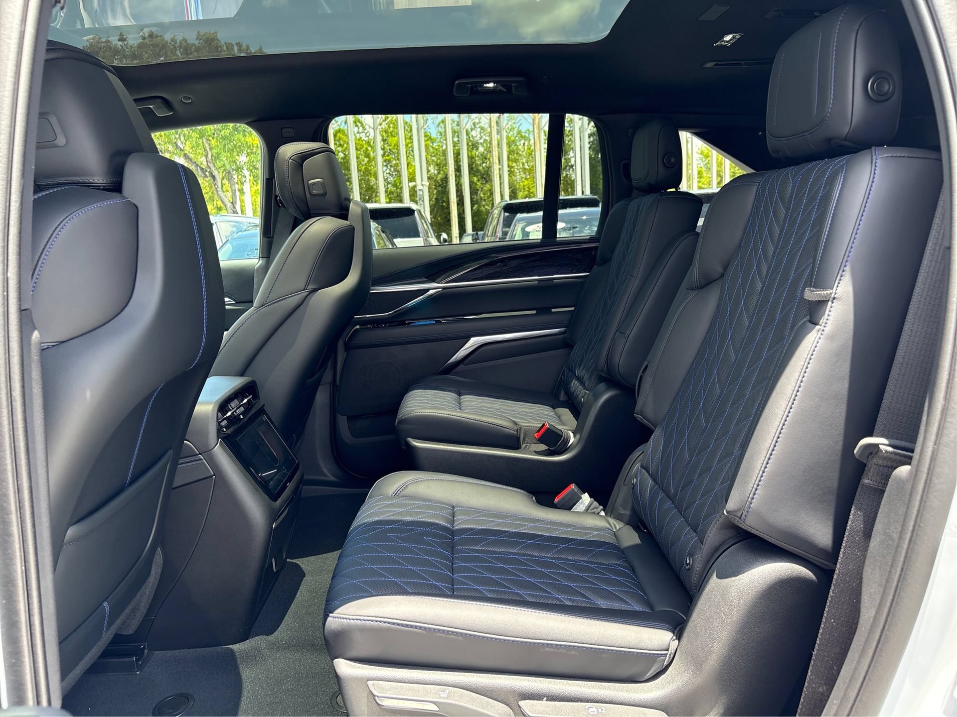 New 2026 Cadillac Escalade IQ Sport 1 AWD/4WD image 10