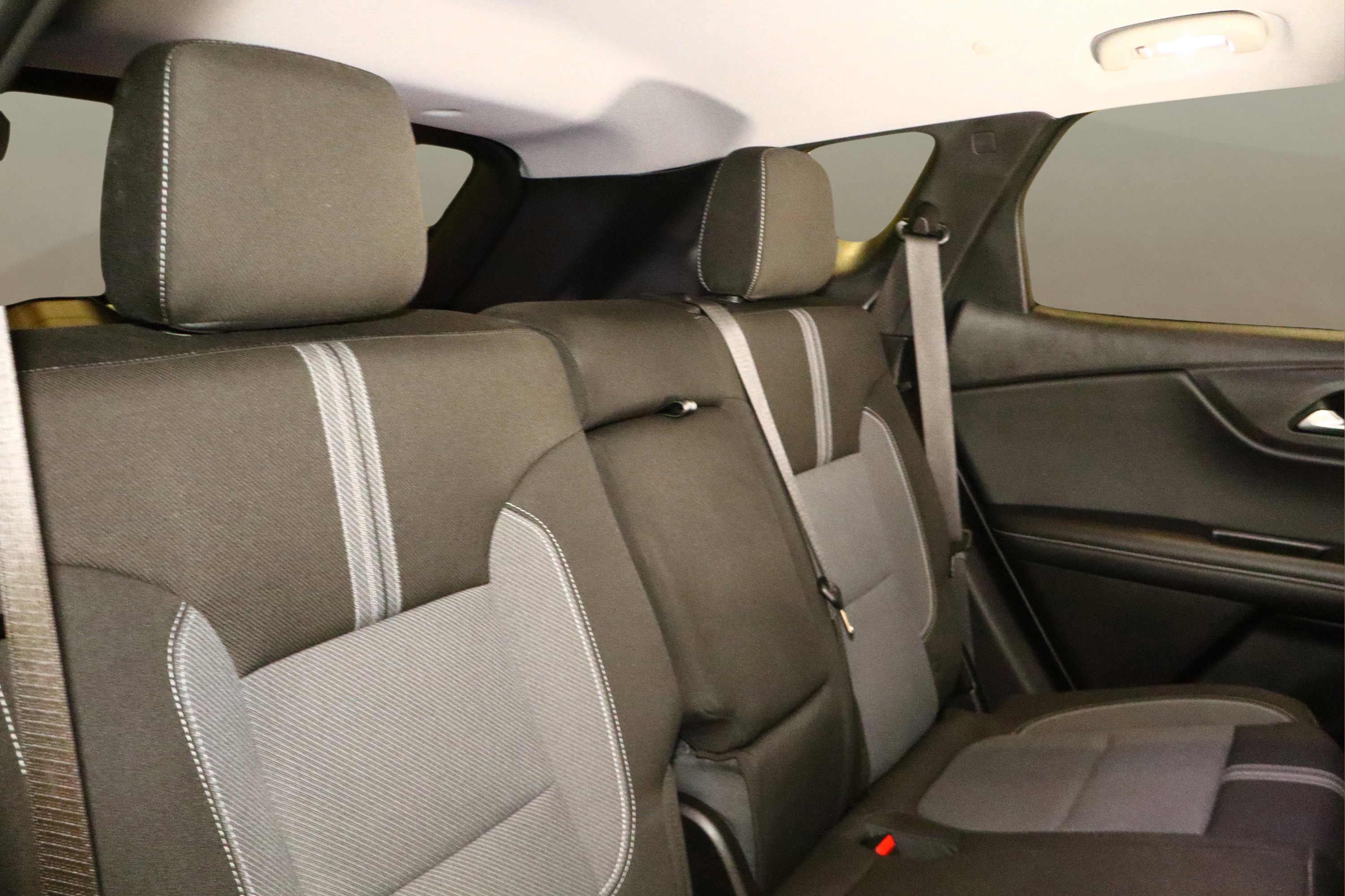 Used 2023 Chevrolet Blazer LT image 18