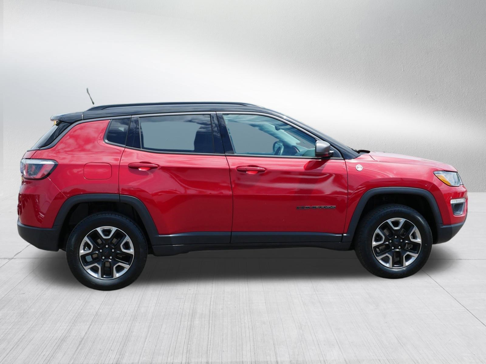Used 2018 Jeep Compass Trailhawk AWD/4WD image 8