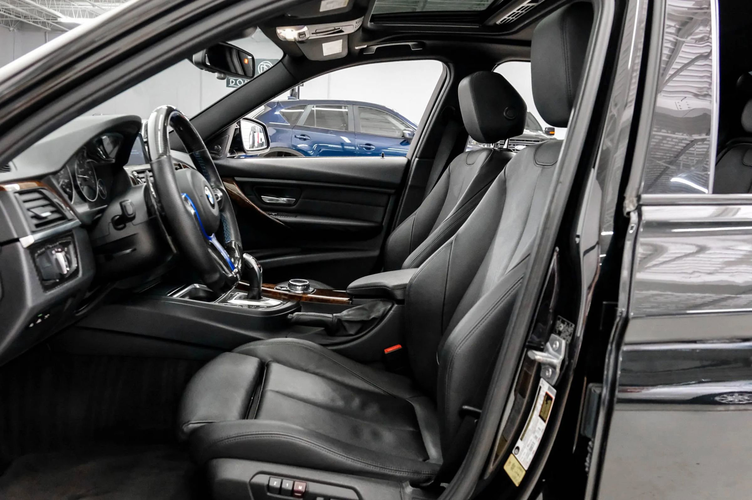 Used 2014 BMW 335i Sedan RWD image 3