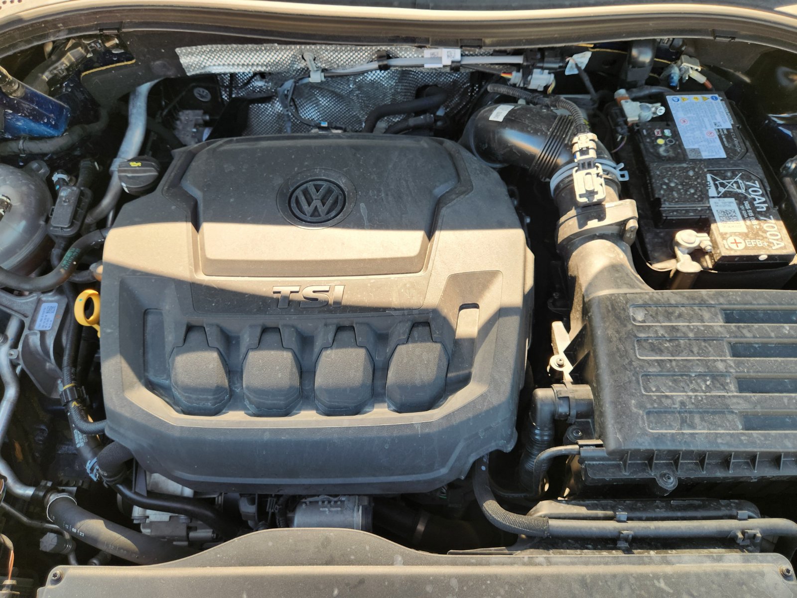 Used 2024 Volkswagen Tiguan SEL R-Line AWD/4WD image 34