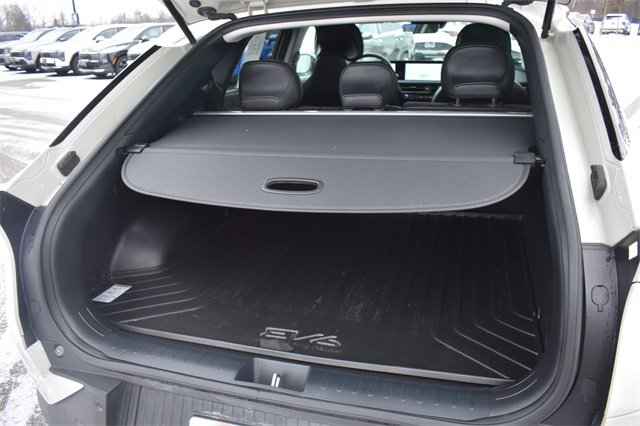 Used 2024 Kia EV6 Light image 15