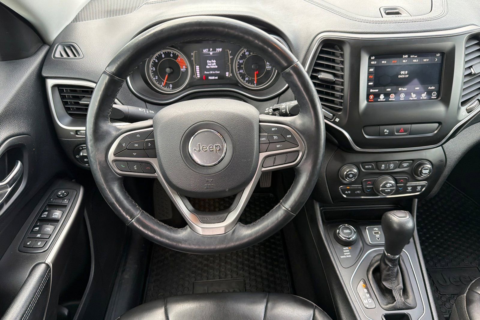 Used 2019 Jeep Cherokee Latitude Plus w/ Comfort/Convenience Group image 14