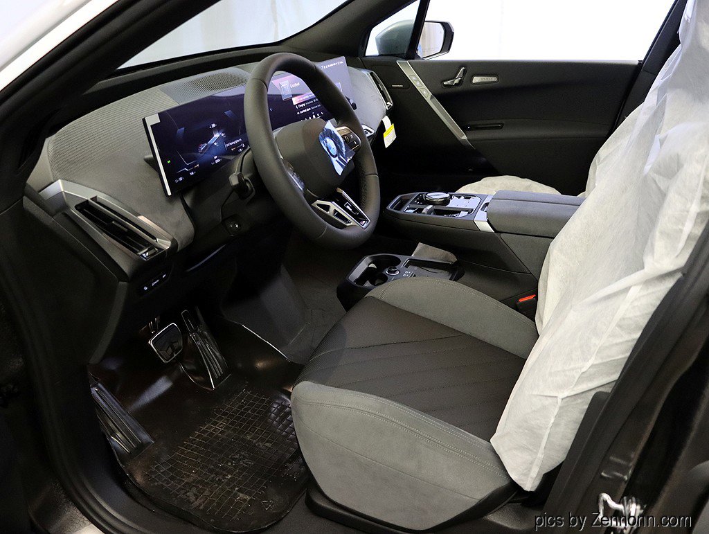 Used 2026 BMW iX xDrive45 w/ M Sport Package image 11