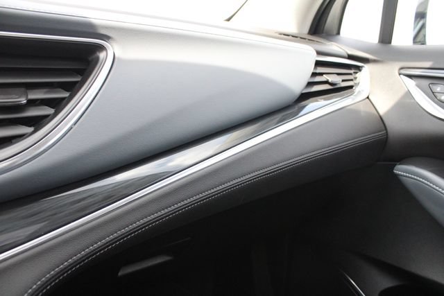 Used 2021 Buick Enclave Premium w/ Sun and Sites Package FWD image 21