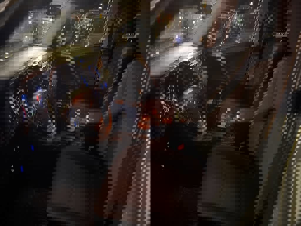 Used 2018 Toyota RAV4 LE image 28