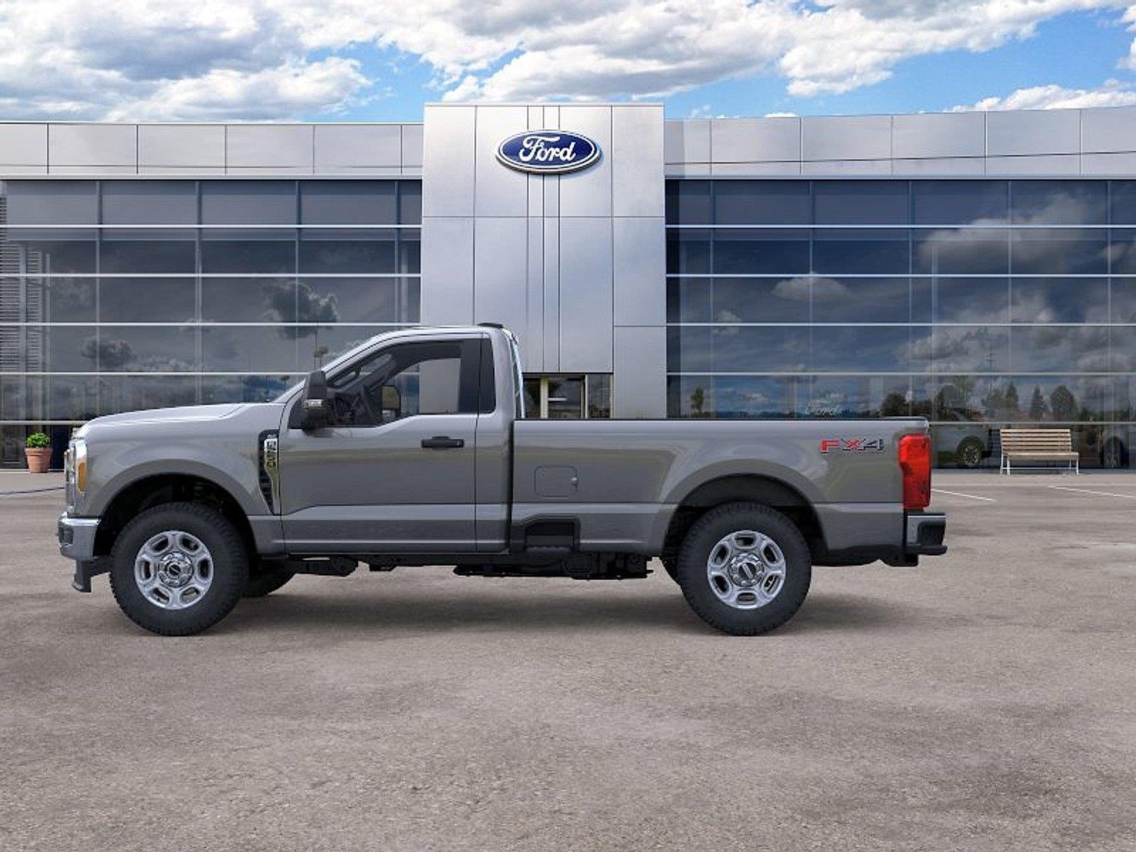 New 2026 Ford F250 XLT w/ FX4 Off-Road Package AWD/4WD image 3