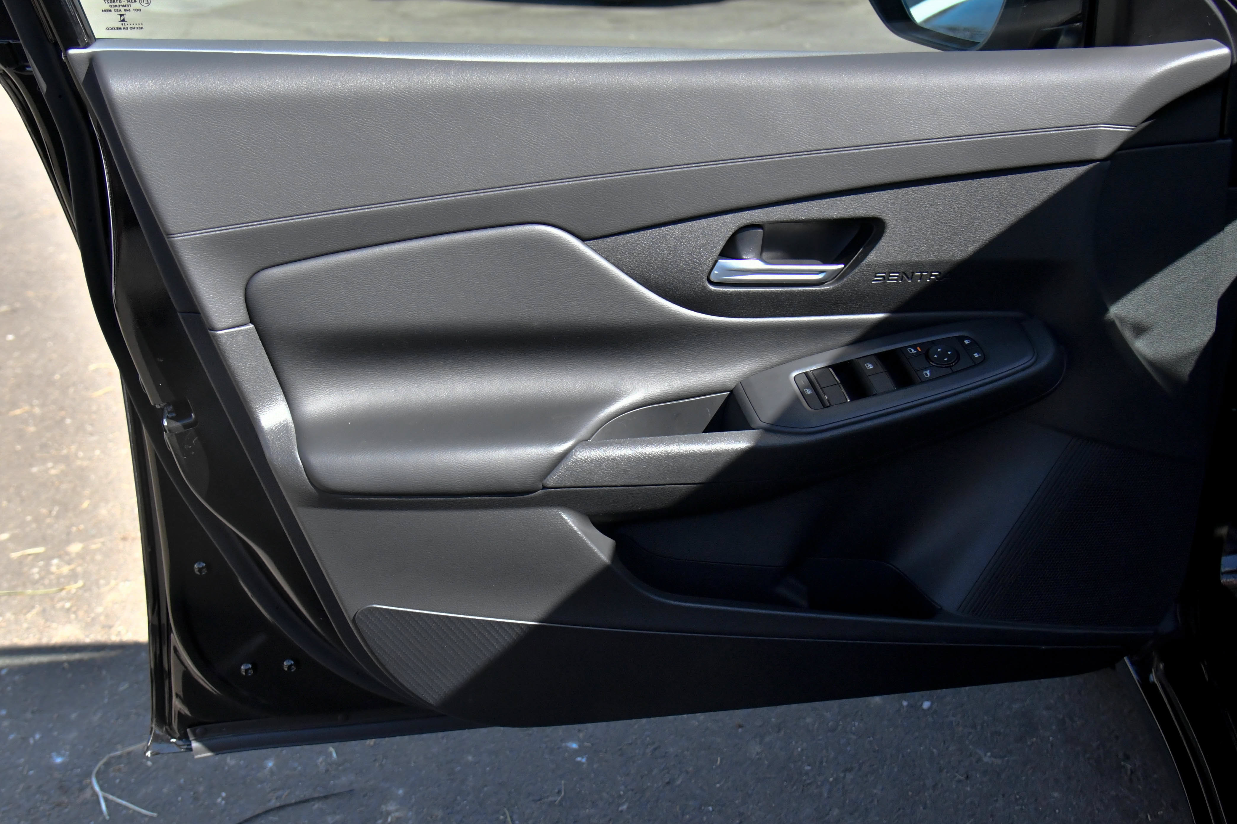 Used 2026 Nissan Sentra SV w/ Floor Mat Package FWD image 13