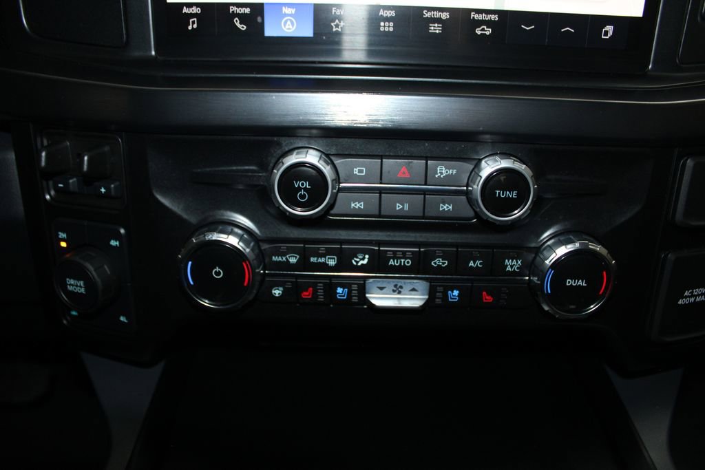 Used 2025 Ford F250 Lariat w/ FX4 Off-Road Package image 40