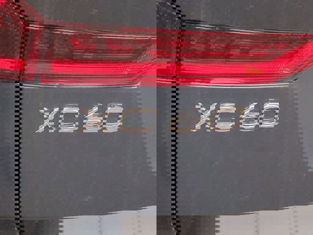 New 2026 Volvo XC60 B5 Plus w/ Protection Package Premier image 12