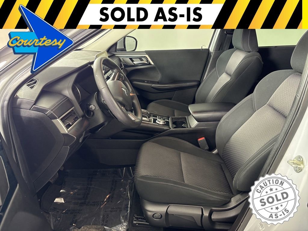 Used 2022 Mitsubishi Outlander ES image 21