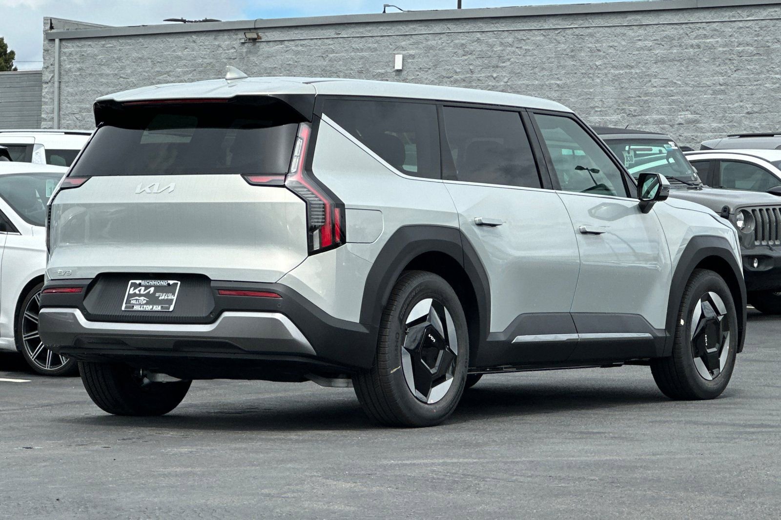 New 2026 Kia EV9 Light image 4