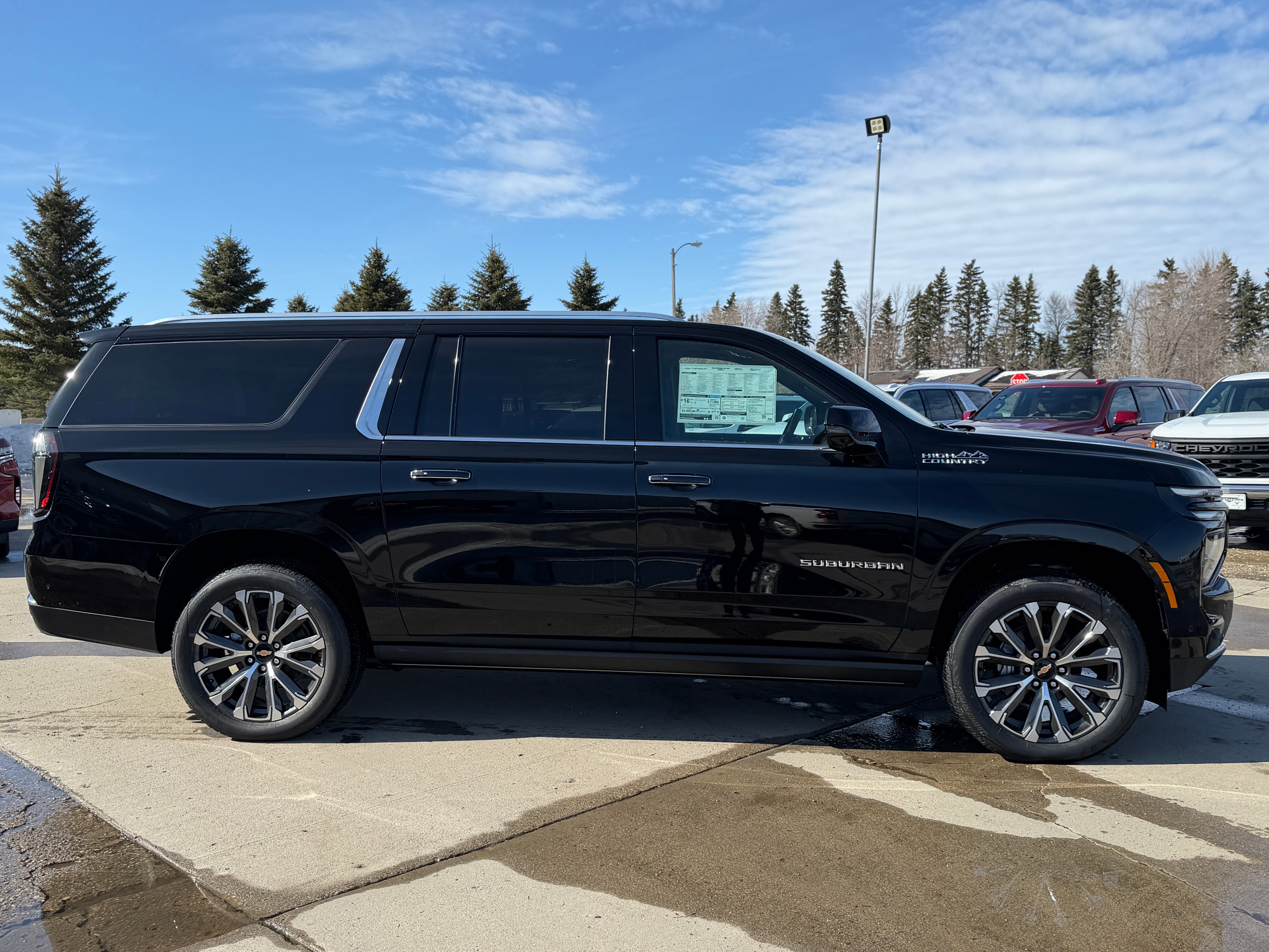 New 2026 Chevrolet Suburban High Country w/ LPO, Illumination Package image 4