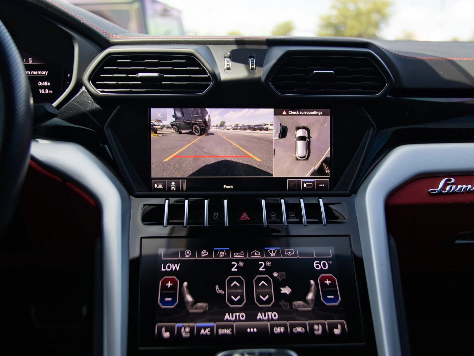 Used 2019 Lamborghini Urus AWD/4WD image 56