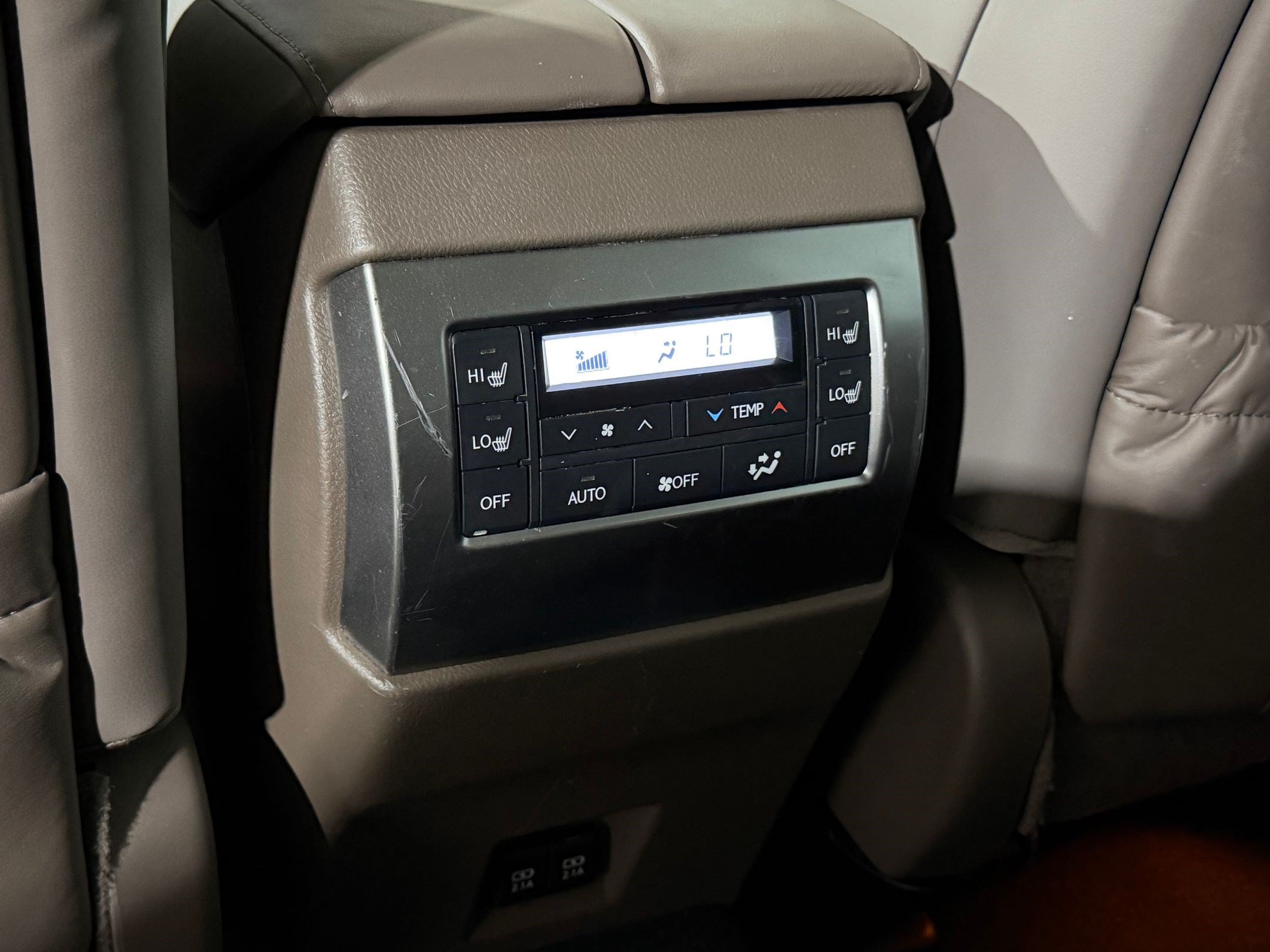 Used 2023 Lexus GX 460 Premium AWD/4WD image 41