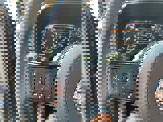 Used 2023 Nissan Rogue SV AWD/4WD image 11