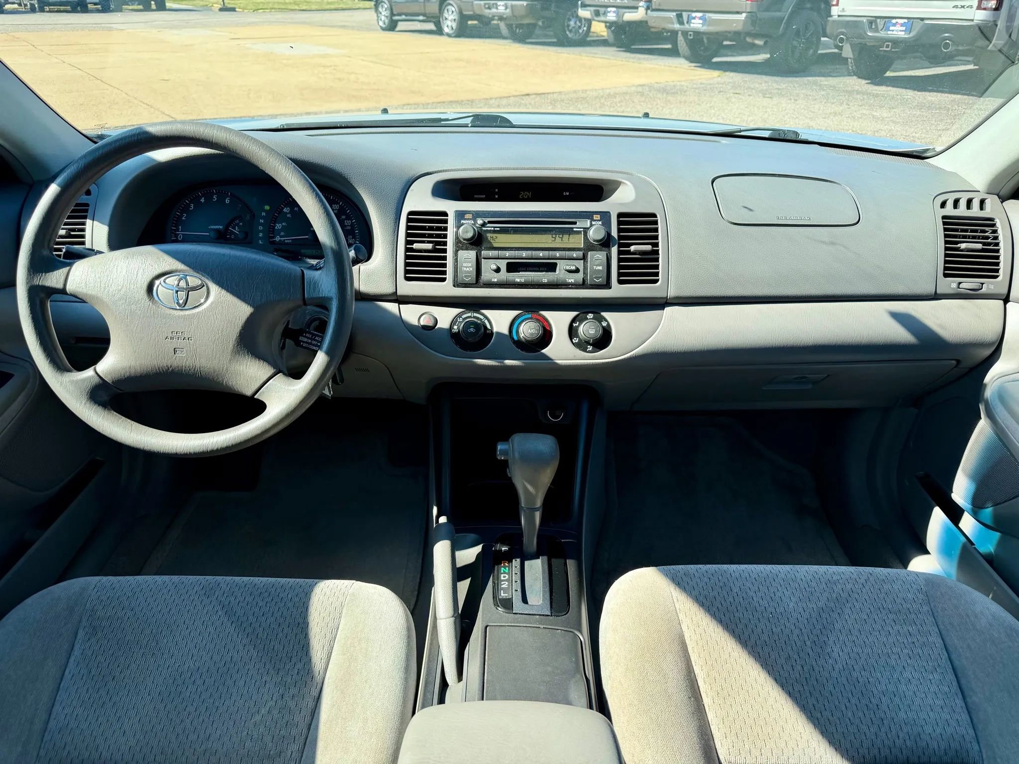 Used 2002 Toyota Camry LE FWD image 12