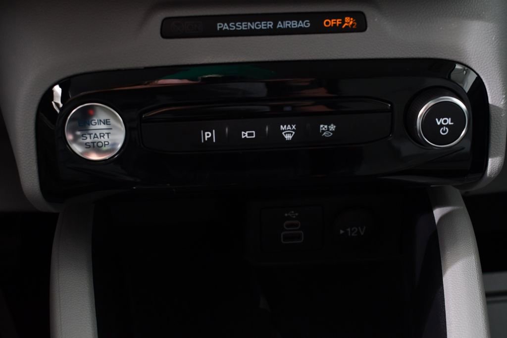 New 2025 Ford Escape SE w/ PHEV Premium Package image 28