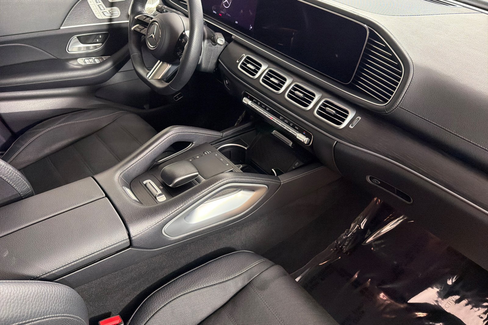 Used 2024 Mercedes-Benz GLS 450 4MATIC image 15