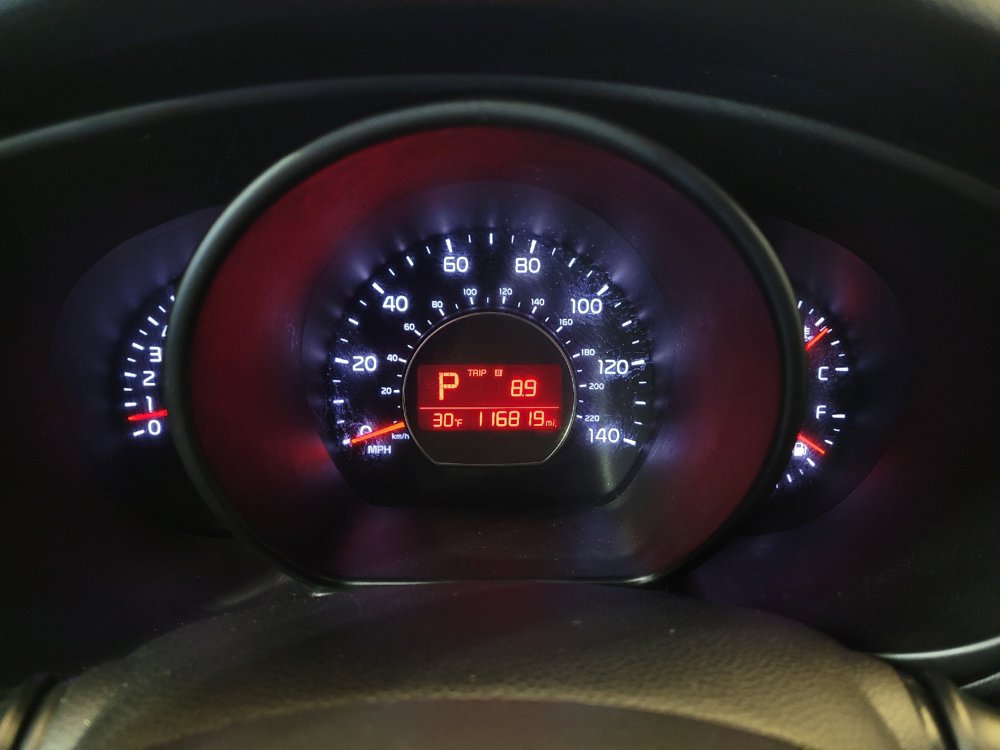 Used 2015 Kia Soul FWD image 23